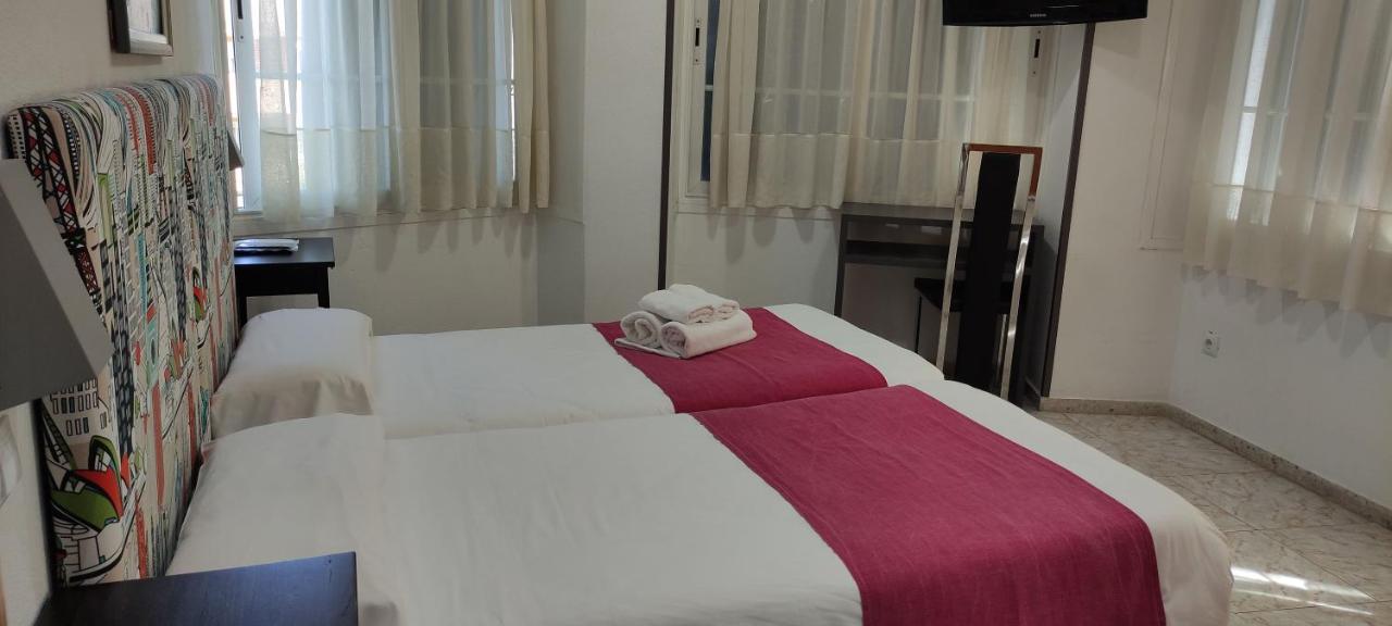 Hostal Dona Isabel Махадаонда Екстер'єр фото