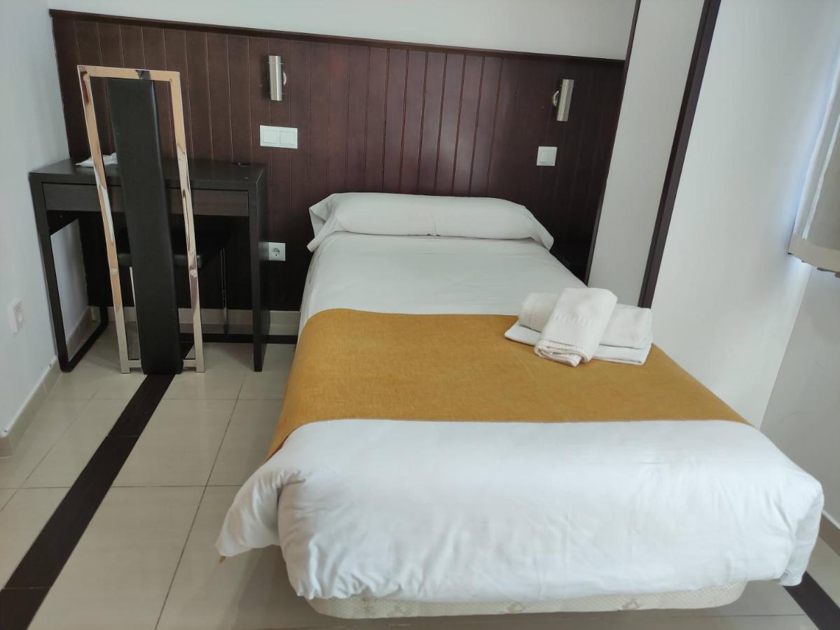 Hostal Dona Isabel Махадаонда Екстер'єр фото