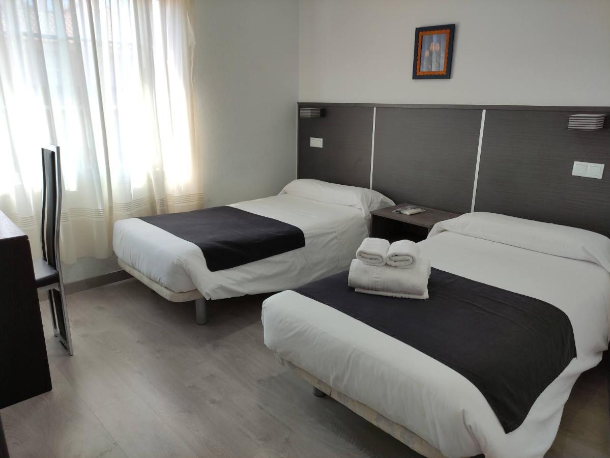 Hostal Dona Isabel Махадаонда Екстер'єр фото